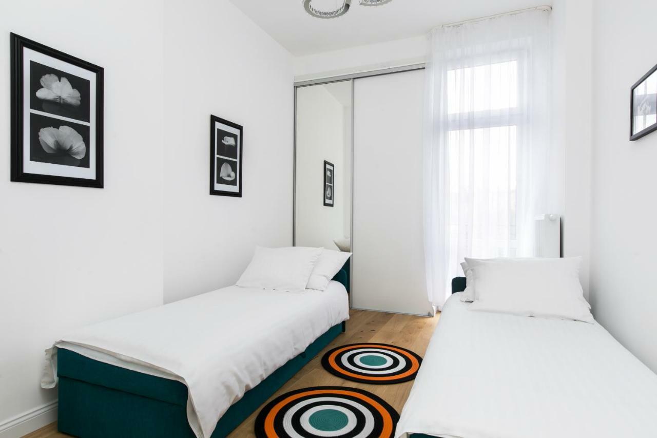 Old Town Cristal Apartment By Otium Cracóvia Exterior foto