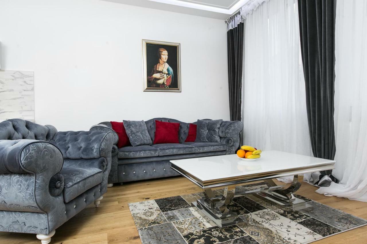 Old Town Cristal Apartment By Otium Cracóvia Exterior foto